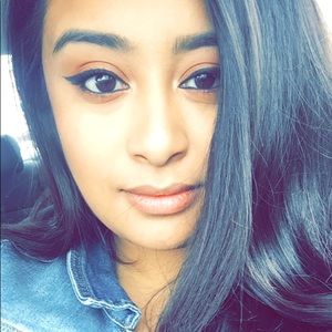 Meet your Posher, Emely